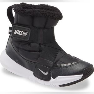 Nike Flex Boys Snow Boot, size 1Y